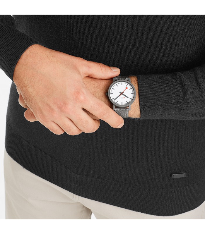 Mondaine Essence Grey