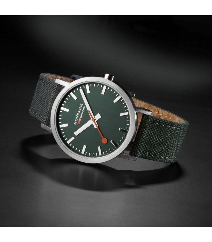 Mondaine Classic Verde