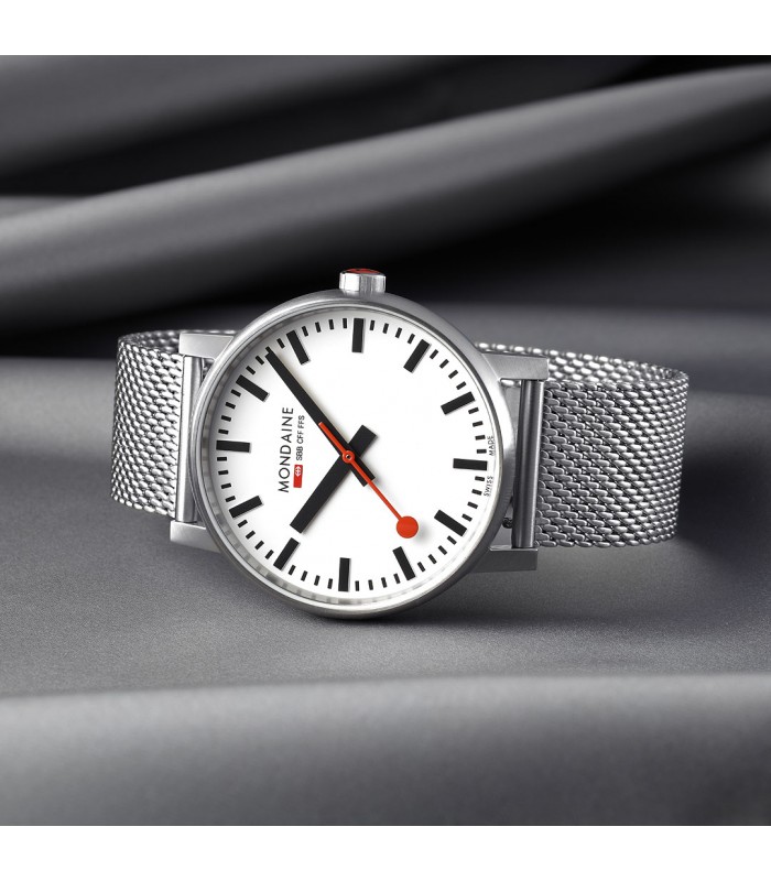 Mondaine Evo2 Big 43 mm