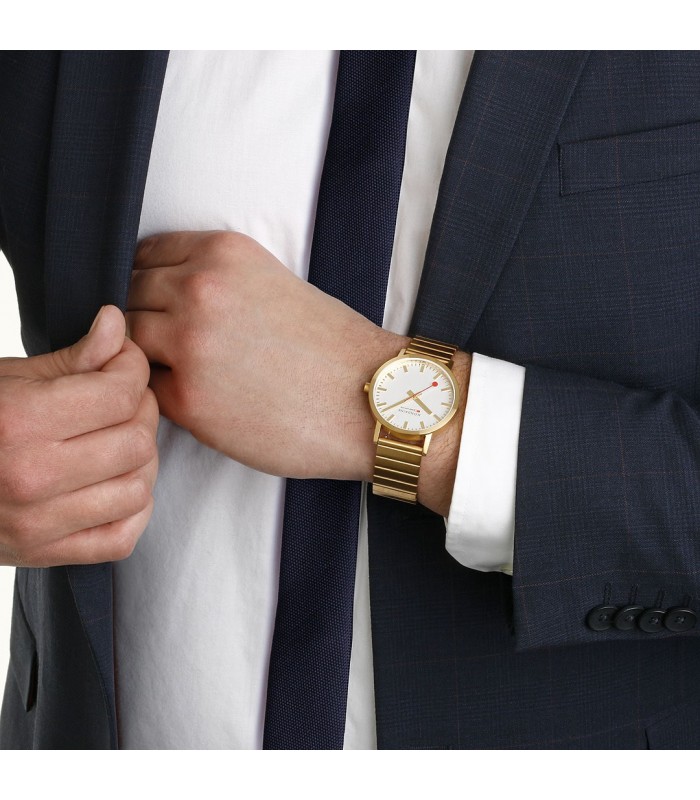 Mondaine Classic Acciaio Gold 40 mm