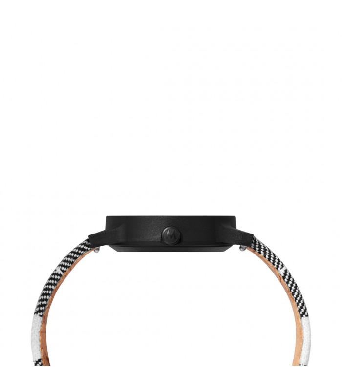 Mondaine Essence Black Scottish